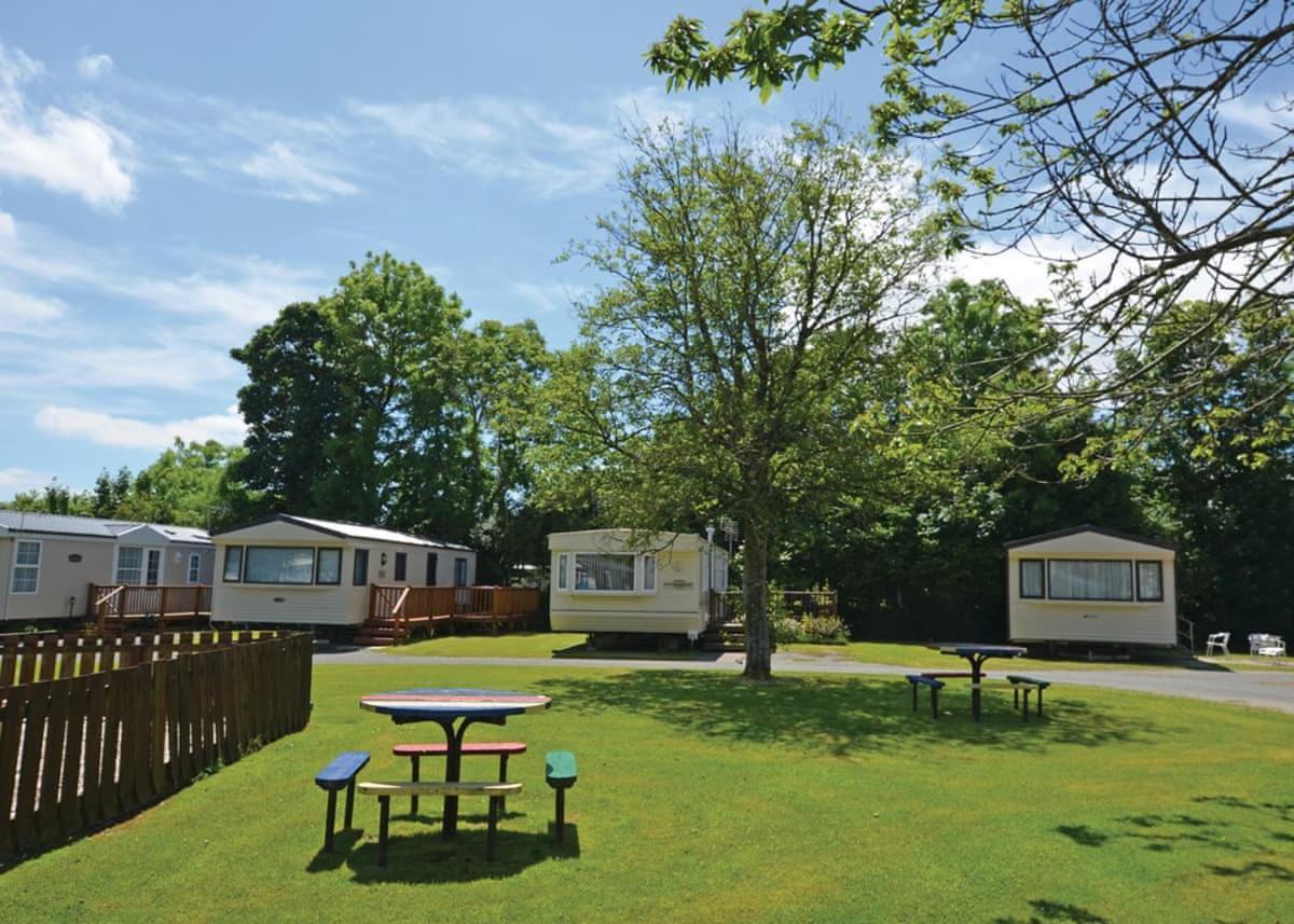Noble Court Holiday Park Narberth Exterior photo