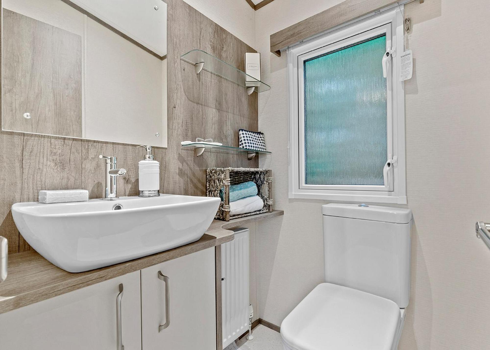 Noble Court Holiday Park Narberth Room photo